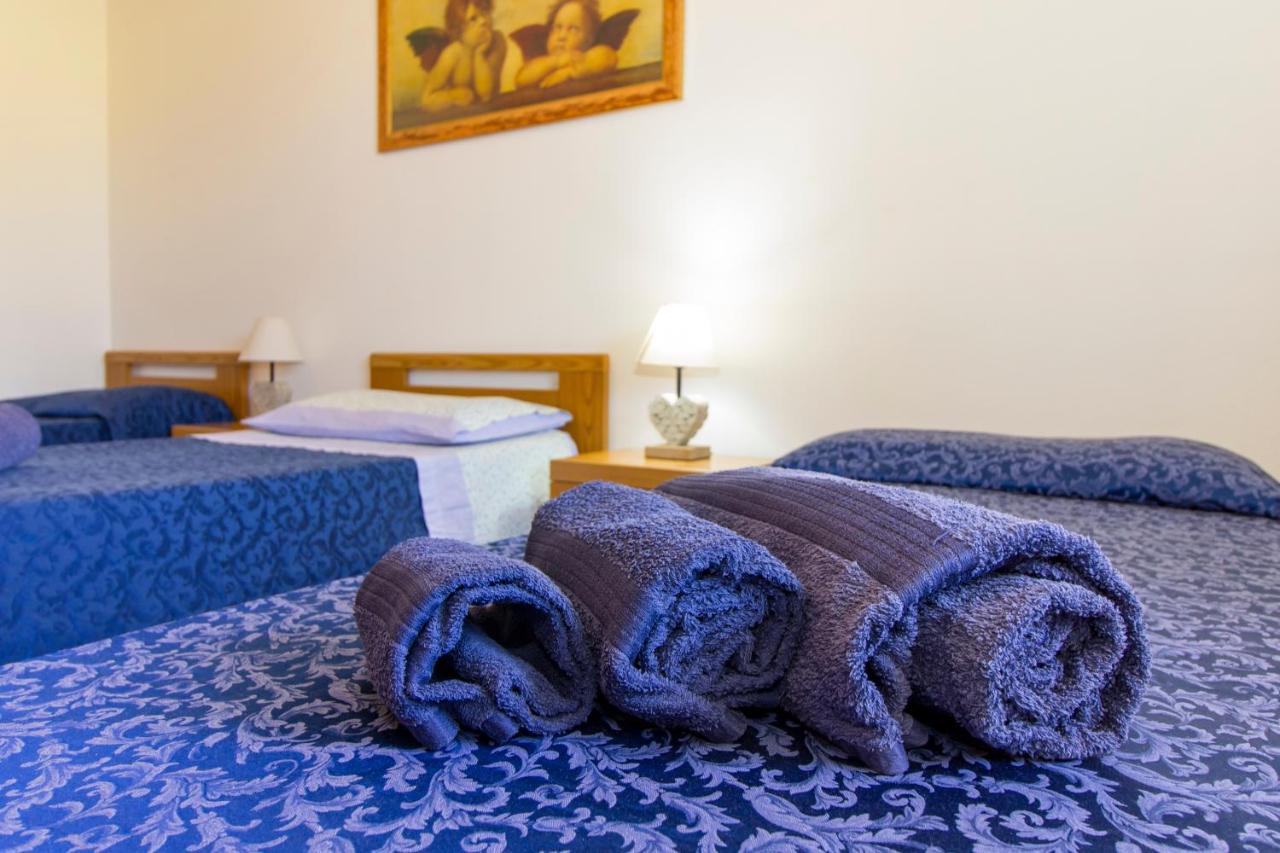 Appartamenti In Villa Con Ampio Giardino Esterno Posada  Εξωτερικό φωτογραφία